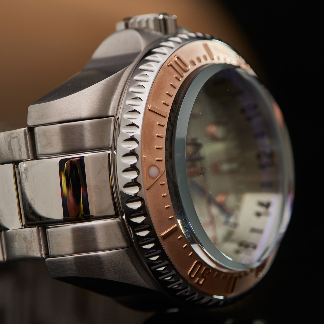 

Массивные мужские наручные часы Invicta Hydromax 16964