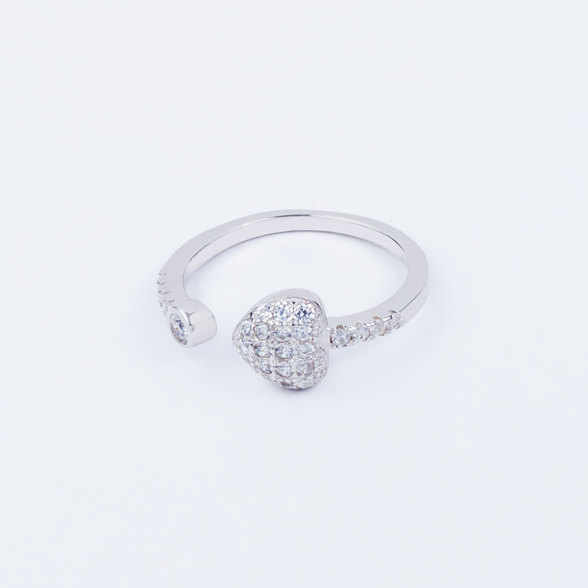 

Каблучка TOP Silver розмір 14,5 1,42 г