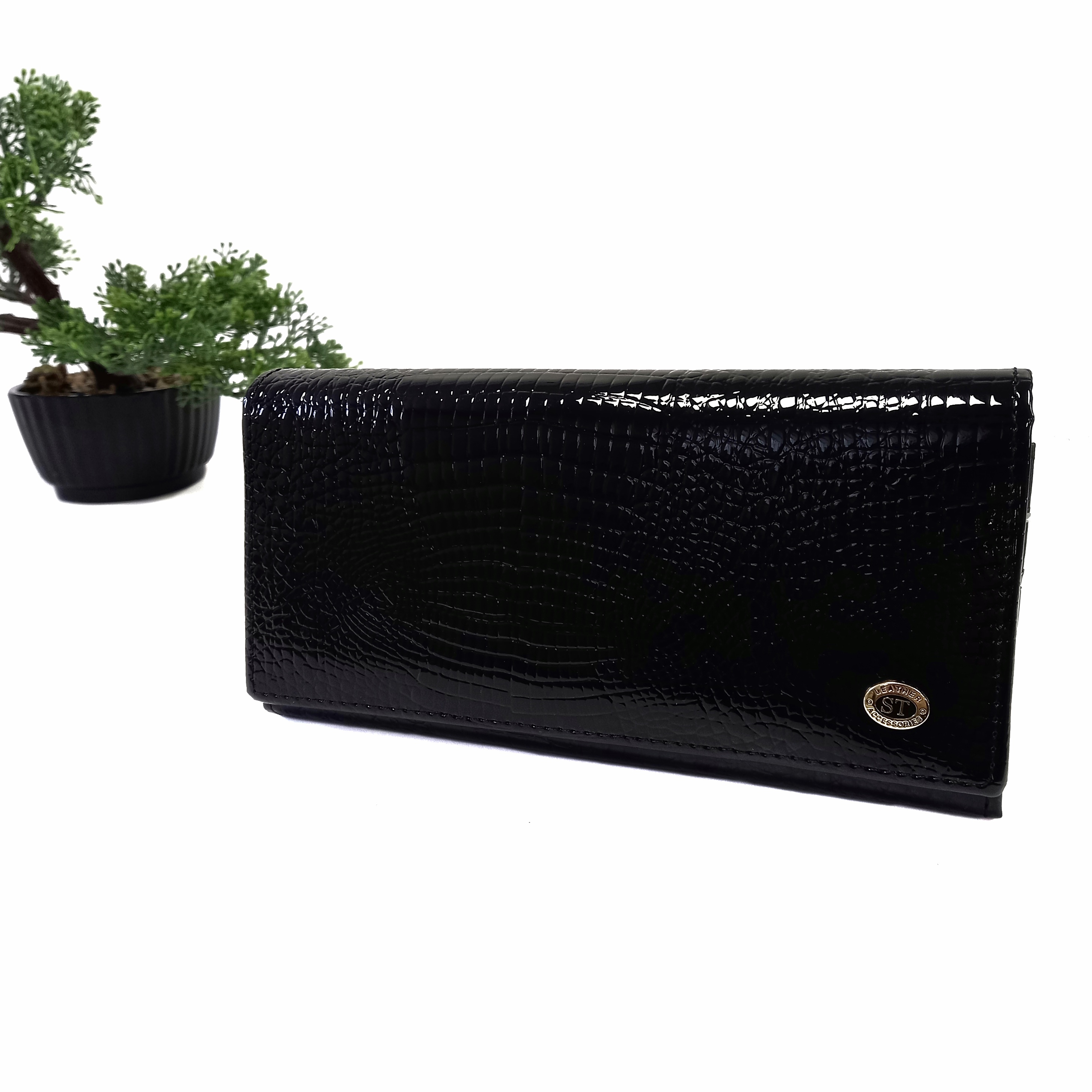 

Кошелек женский стильный молодежный ST Leather Accessories черный S2001A black