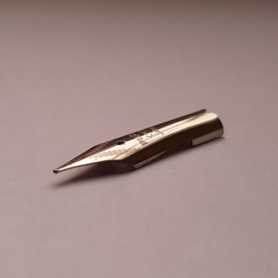

Перо для ручек Pilot Pilot Nib среднее (medium, M), Pilot, Япония, серебянное