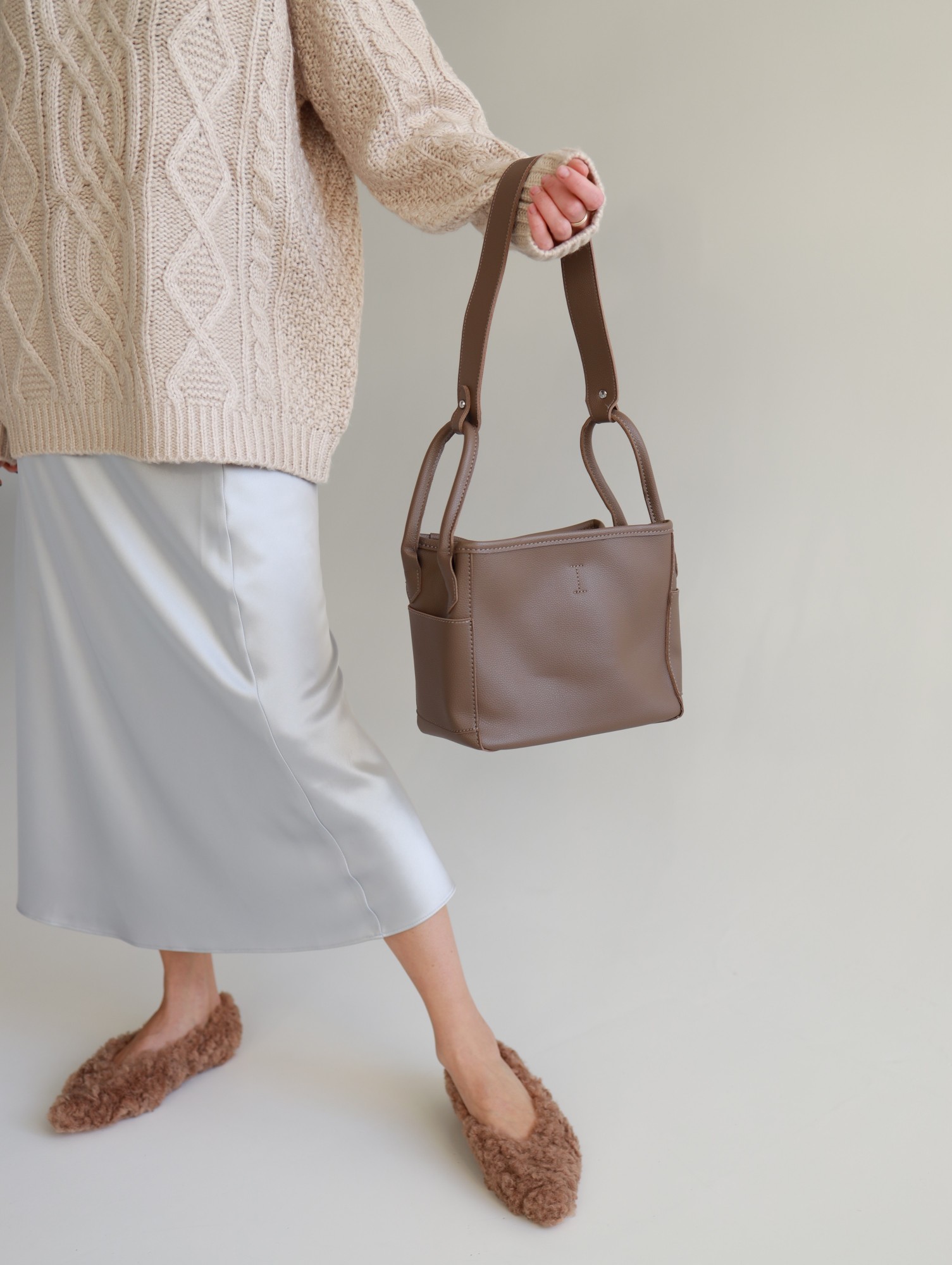 

Женская сумка Bagsmini Jerry на Плечо Ореховая