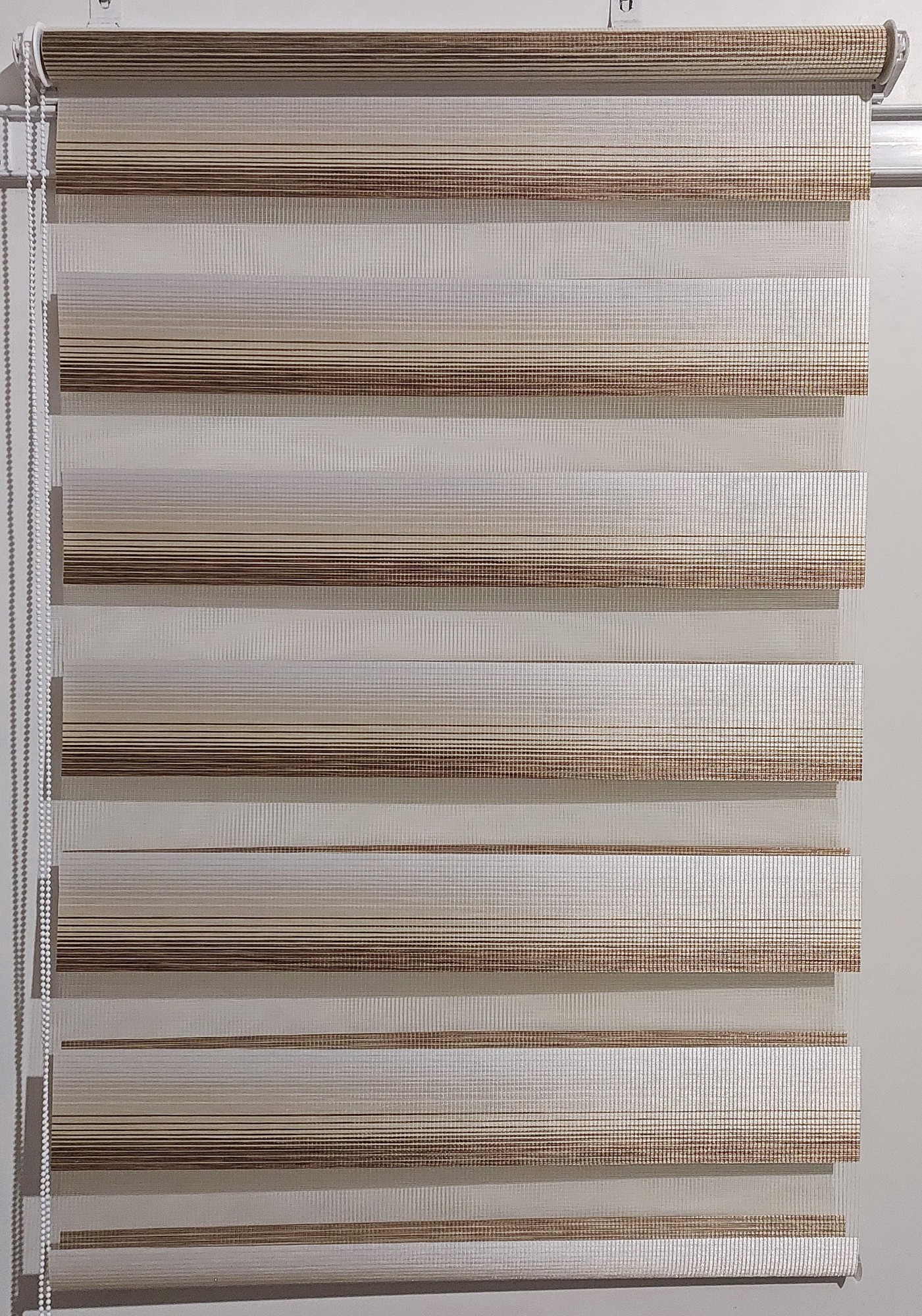 

Рулонная штора Miranda День-ночь Z-131 127,5*160 см Бело-коричневый