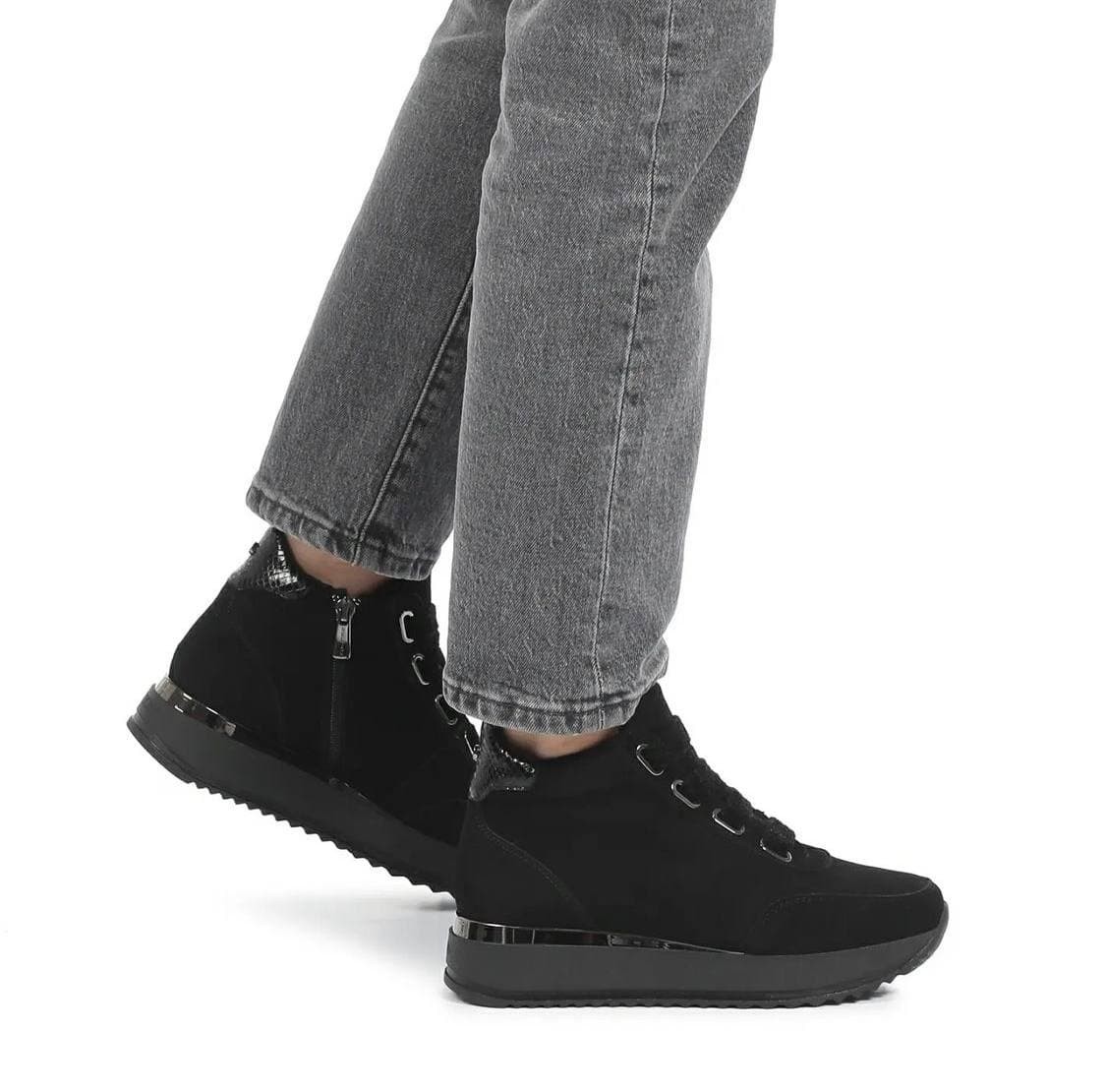 

Полуботинки женские Kelton замша цигейка 39