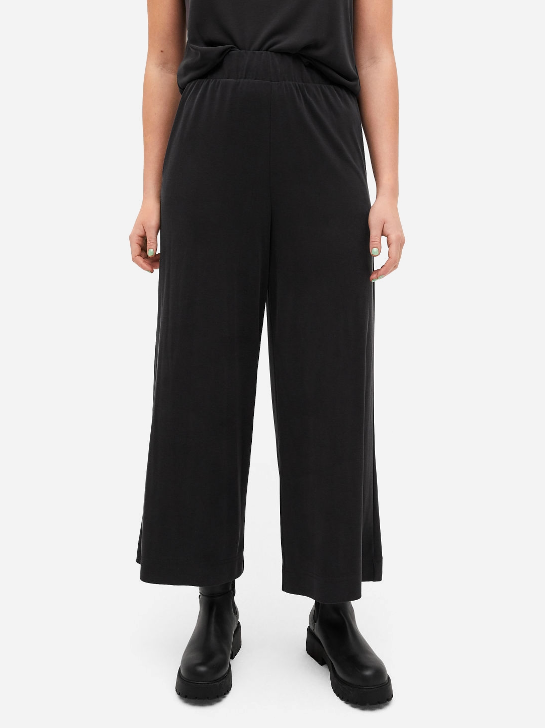 

Брюки Monki 4846482abr  Черные, Брюки Monki 4846482abr XS Черные