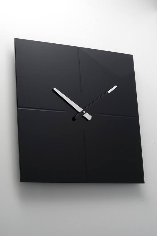 

Настенные часы из стекла SKLO+GLAS Black Line чёрные BL