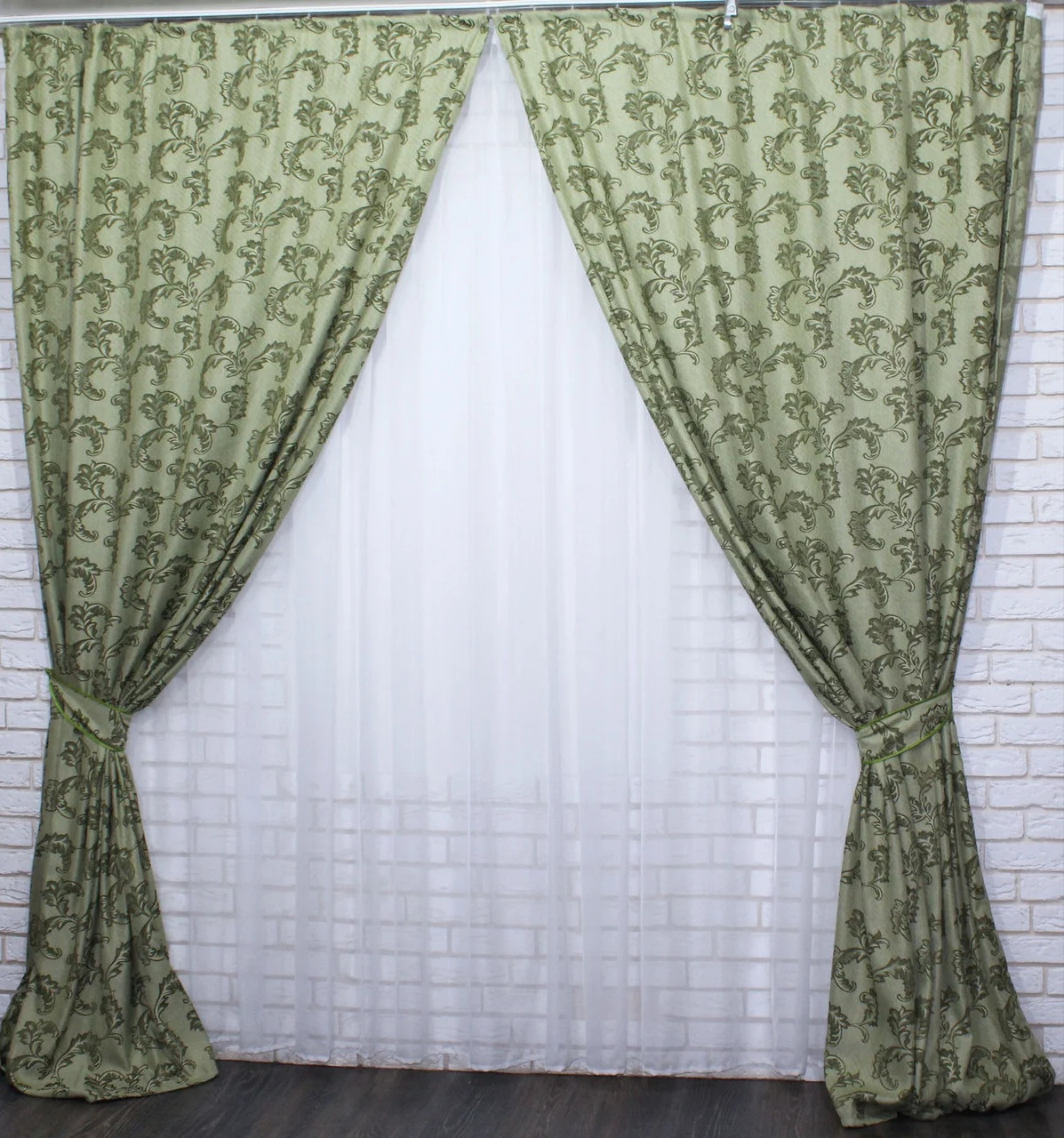 

Комплект штор Chtextil из ткани лён Ширина каждой шторы по 2м Зеленый