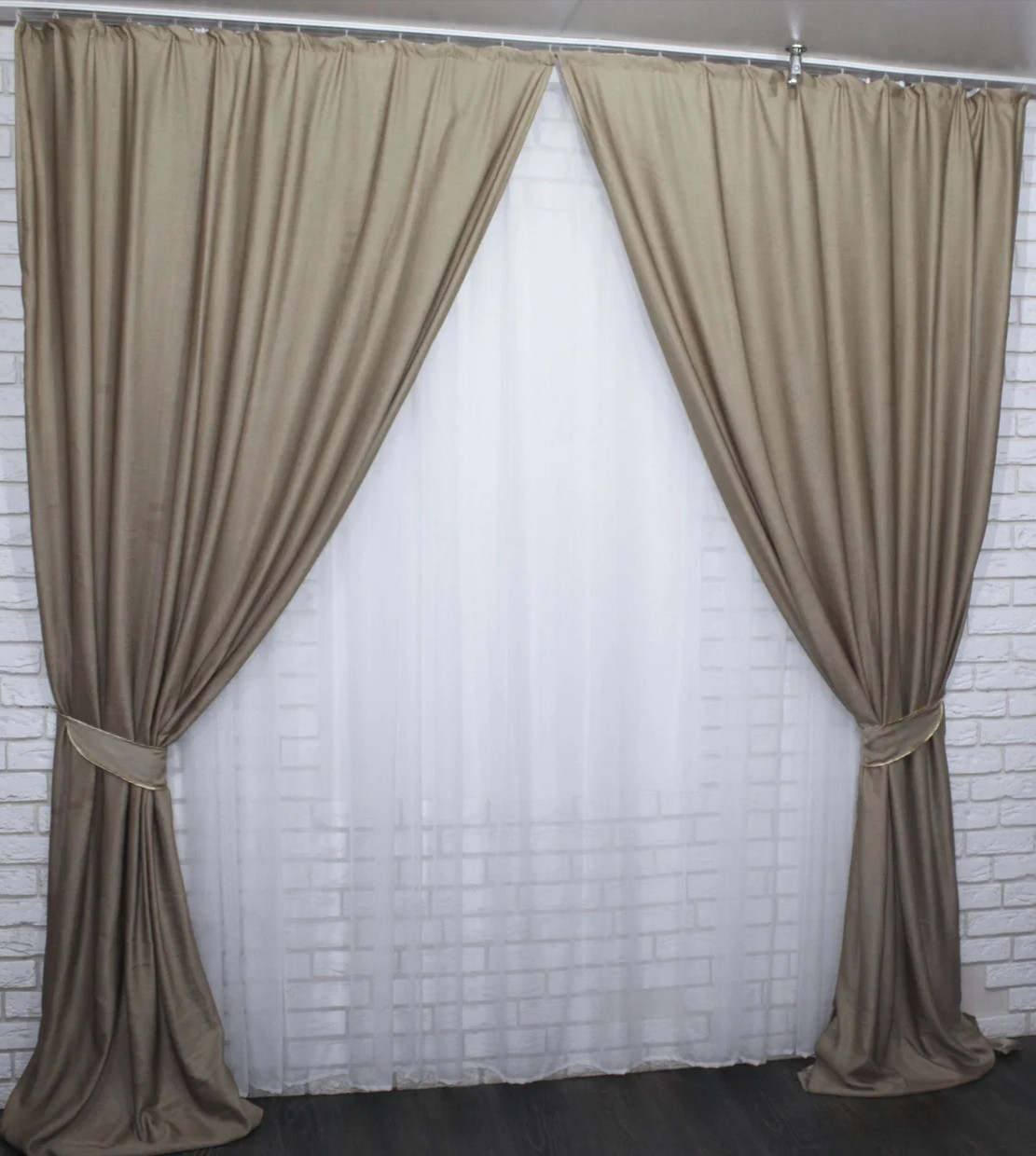 

Комплект штор Chtextil из ткани лён Ширина каждой шторы по 1,5м Коричневый