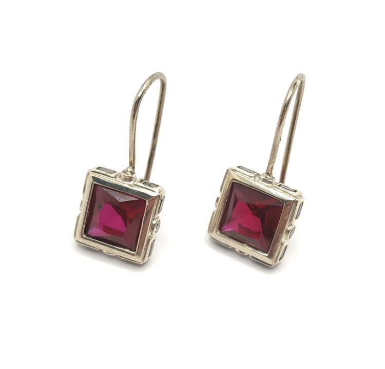 

Серьги Thomas Sabo KP0004