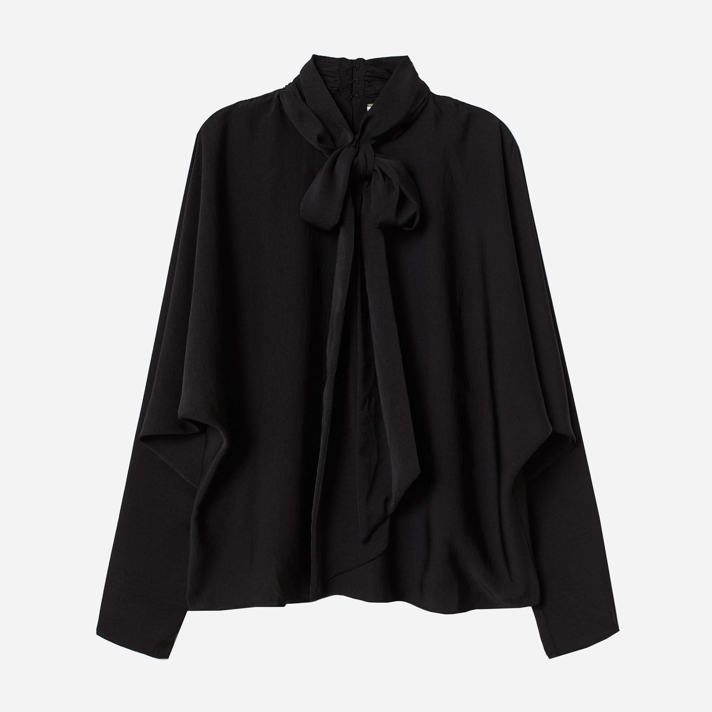 

Блузка H&M 02-0668116-021  Черная (СА2000001423363, Блузка H&M 02-0668116-021 38 Черная (СА2000001423363)