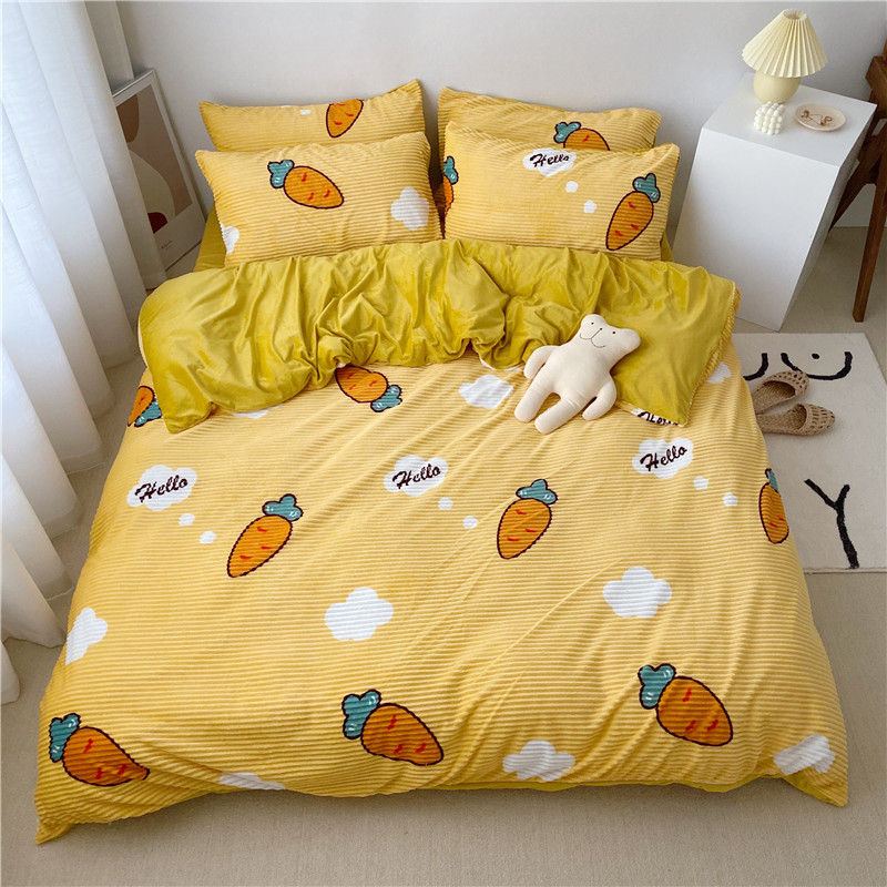 

Плюшевое постельное белье Cappone Hello,carrot ! 160х200