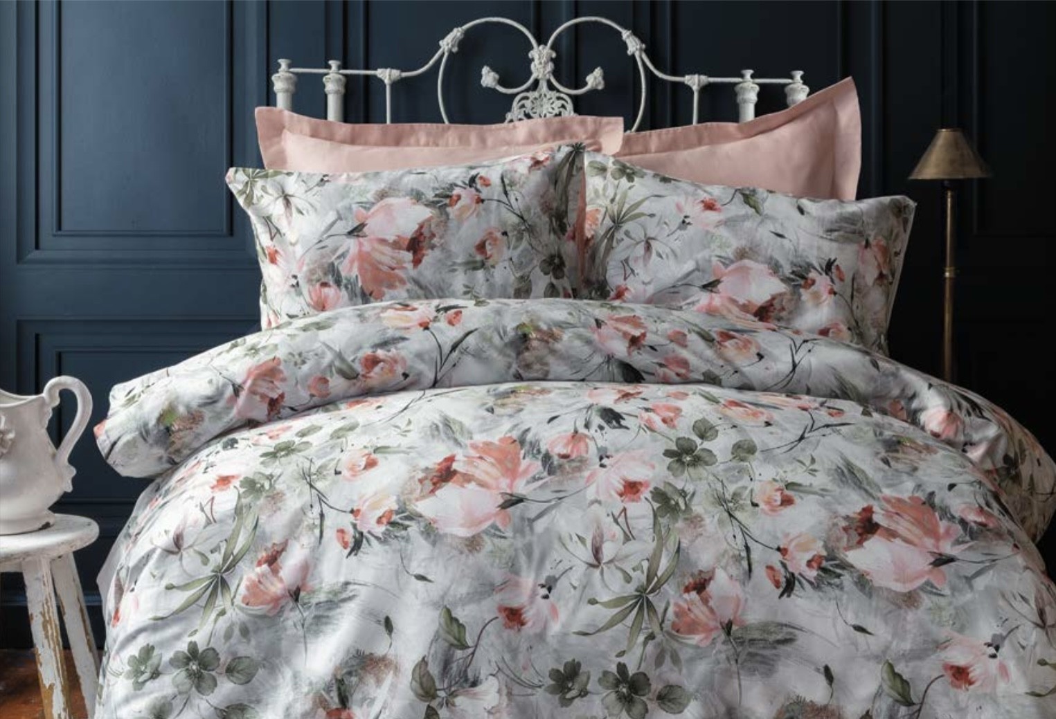 

Комплект постельного белья Issimo Home Dorothy семейный розовый сатин делюкс