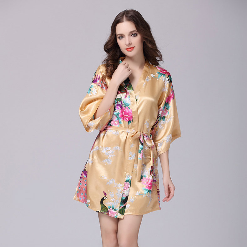

Халат домашний женский Павлин и сакура, бежевый Berni Fashion (XL) Бежевый