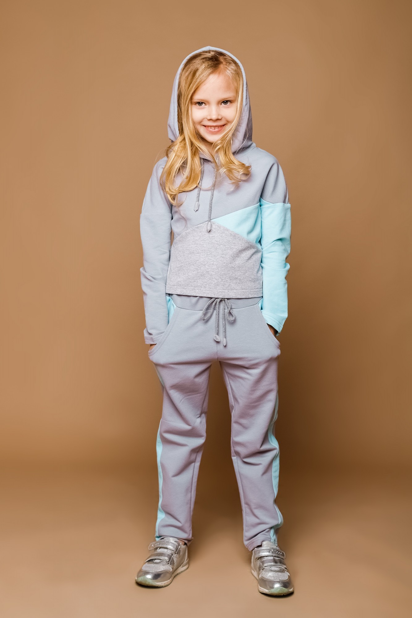 

Костюм спортивный Piccolo L Дабл 134 комбинированный топ и штаны Мятный с серым