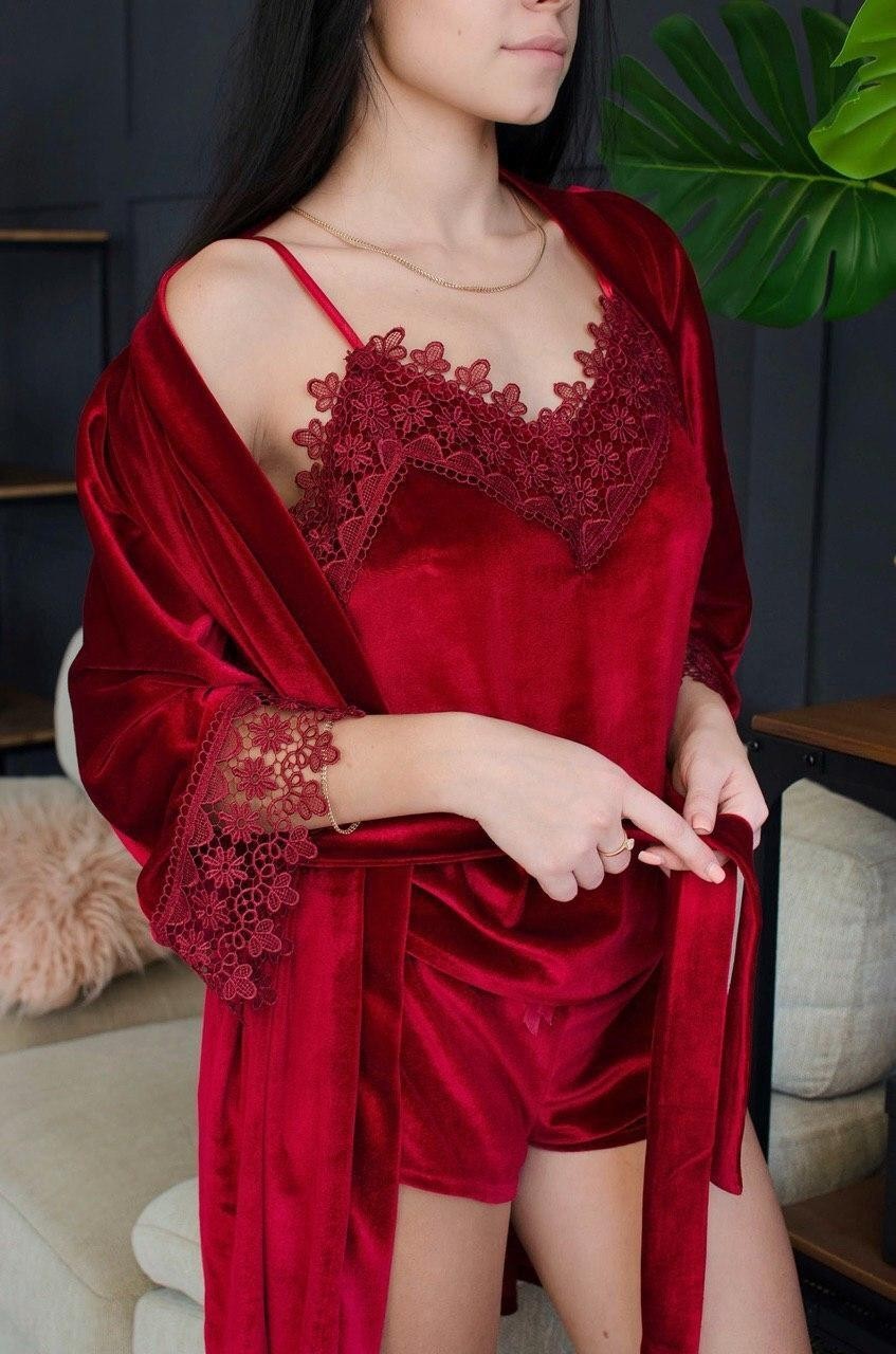 

Бархатная пижама тройка (халат, майка, шорты) Christel 031 бордовая, размер, Бархатная пижама тройка (халат, майка, шорты) Christel 031 бордовая, размер L