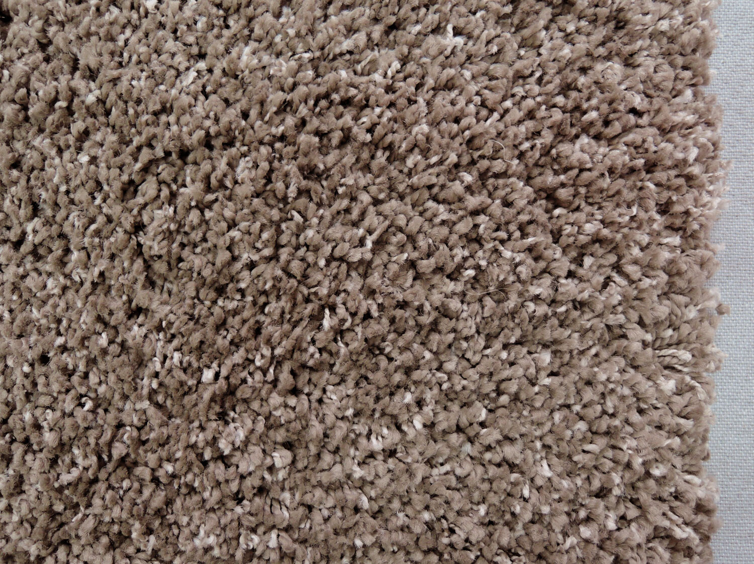 

Ковер с высоким ворсом Himalaya 8206A milky-brown овал 0.80x1.50