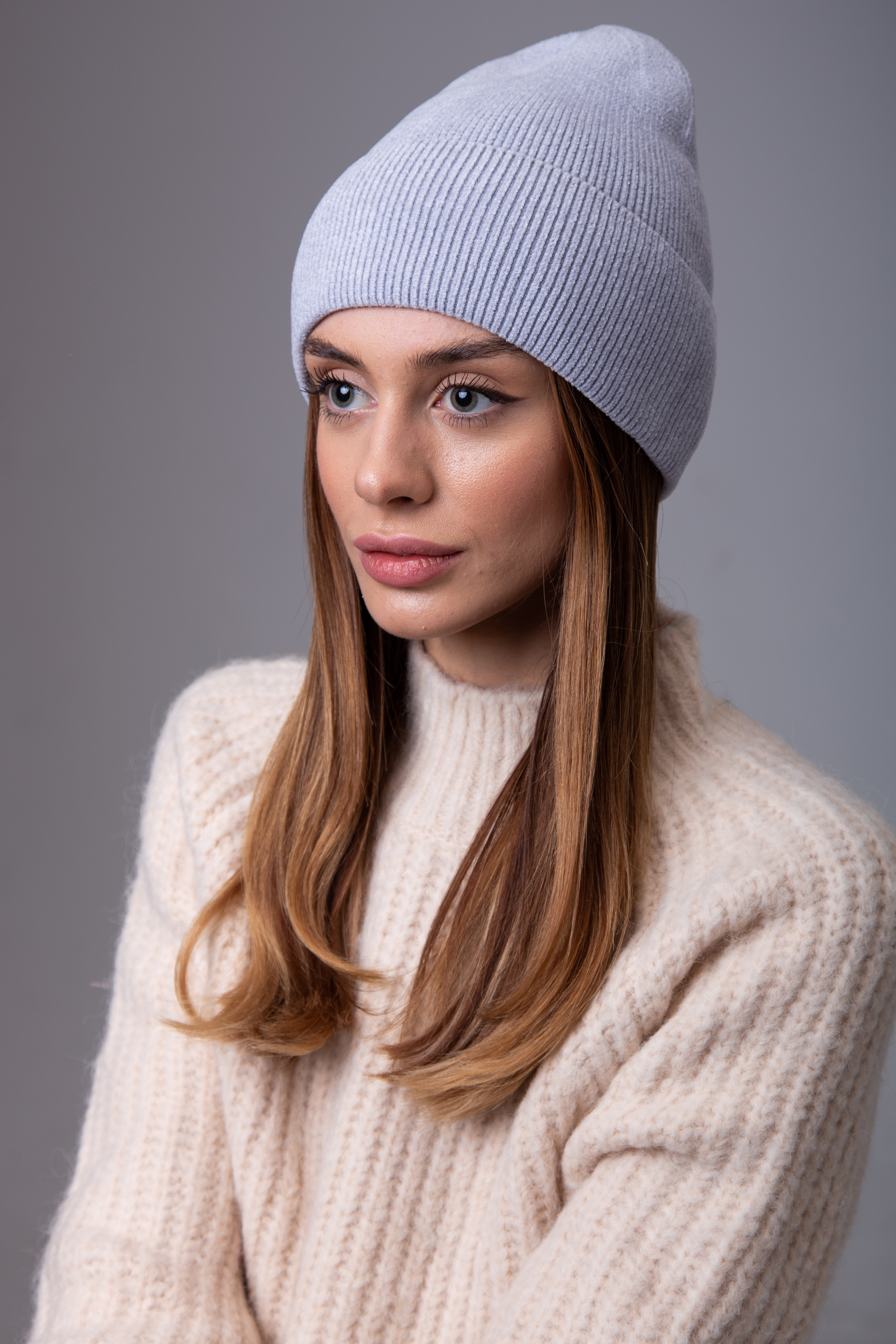 

Шапка FAMO SHP-О45947 Иней  (SHP-О45947, Шапка FAMO SHP-О45947 Иней One size (SHP-О45947)