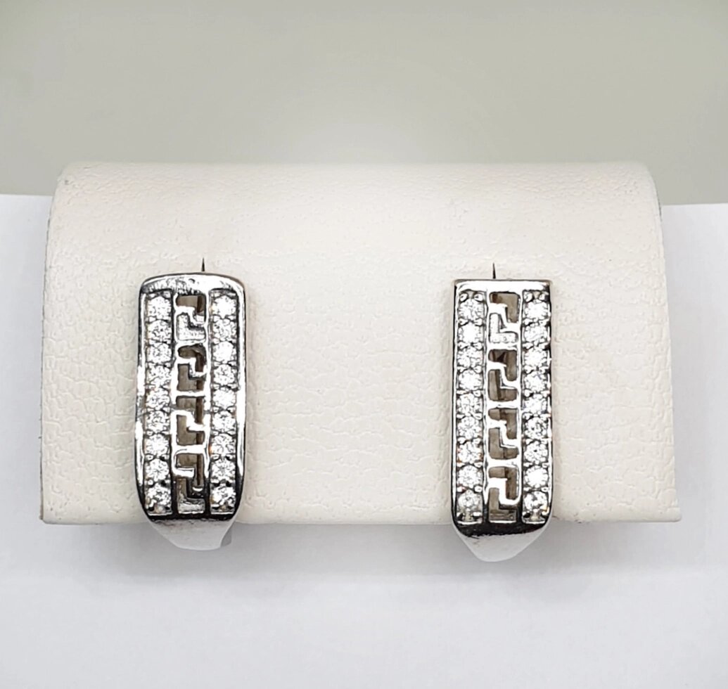 

Сережки серебряные с кубическим цирконием 2,15 г