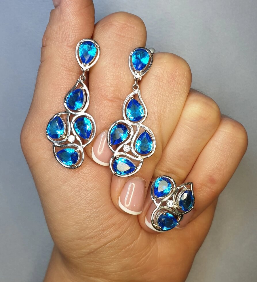 

Сережки серебряные с аквамарином 7,97 г