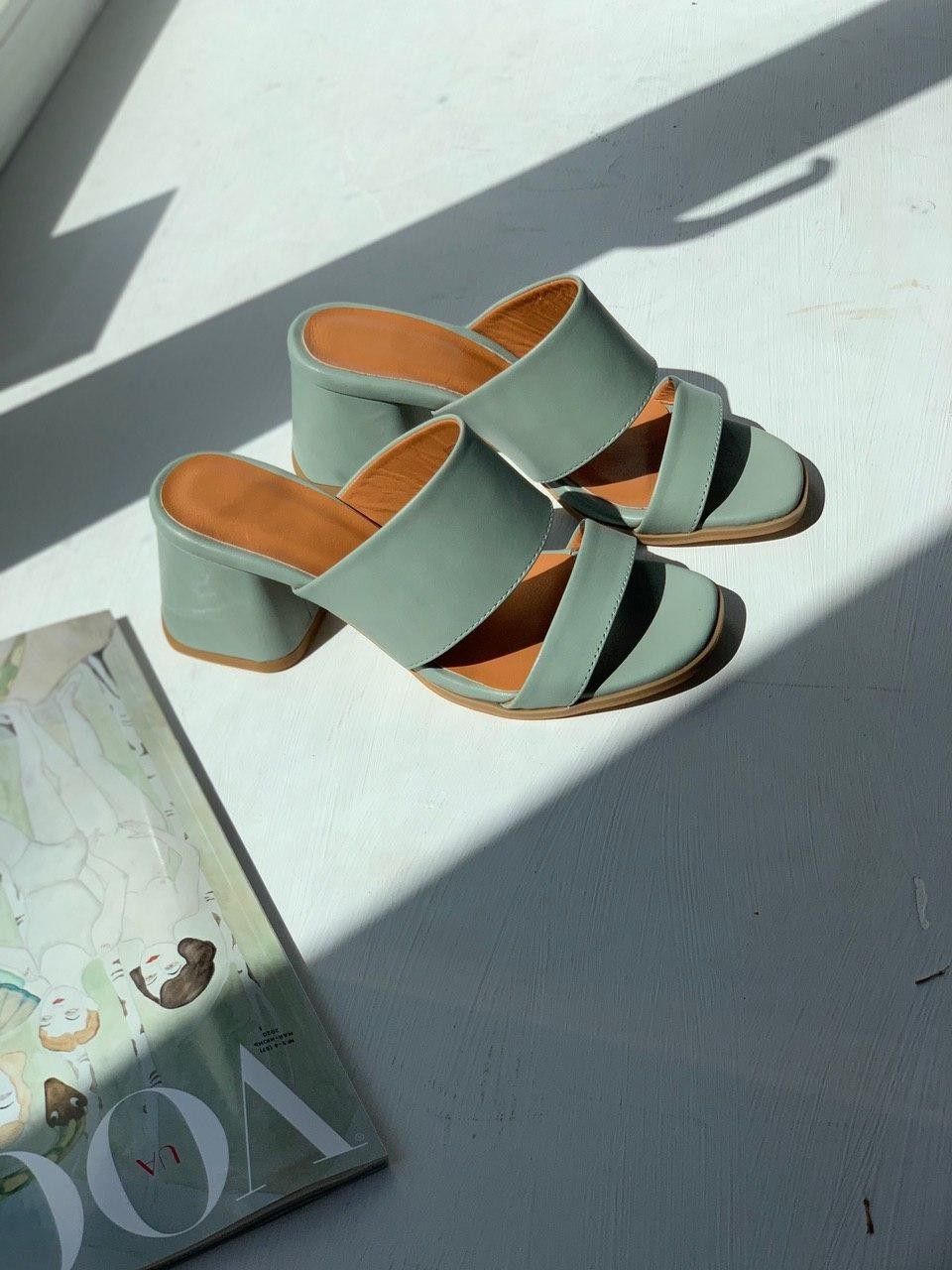 

Сабо женские кожаные Shoozi bench STAR 36 мятные