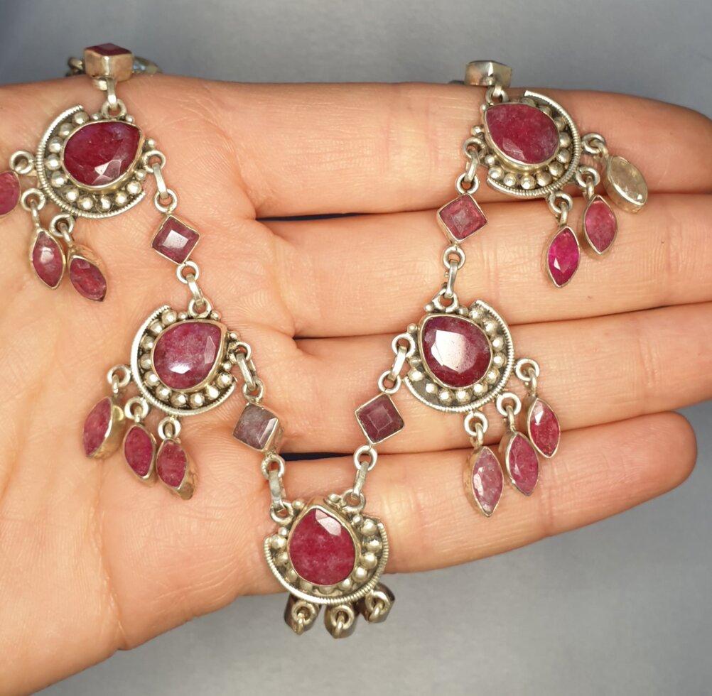 

Колье серебряное с рубином 46,9 г
