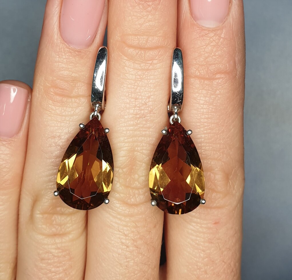 

Сережки серебряные с султанитом 10,45 г