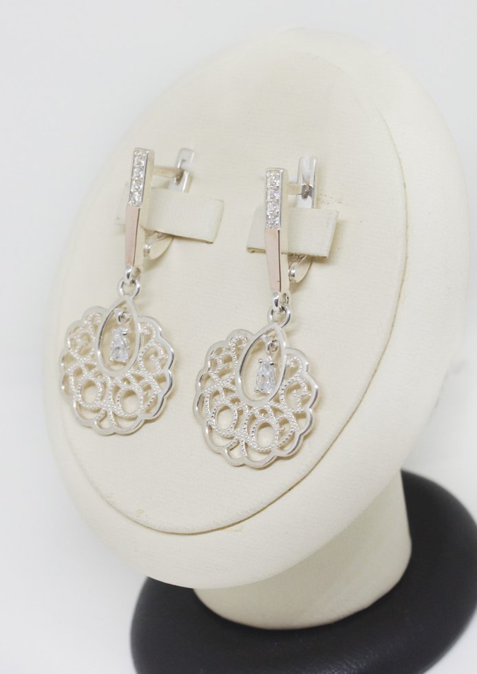 

Сережки серебряные с кубическим цирконием 5,95 г
