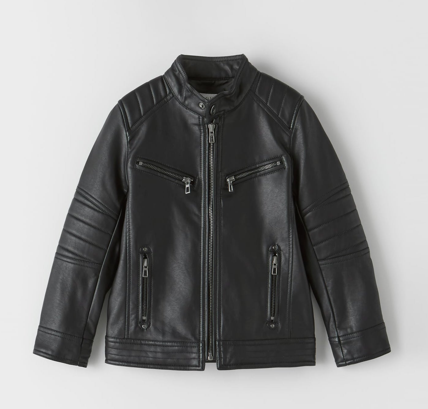 

Куртка для мальчика Zara 140 размер черная 5854709800