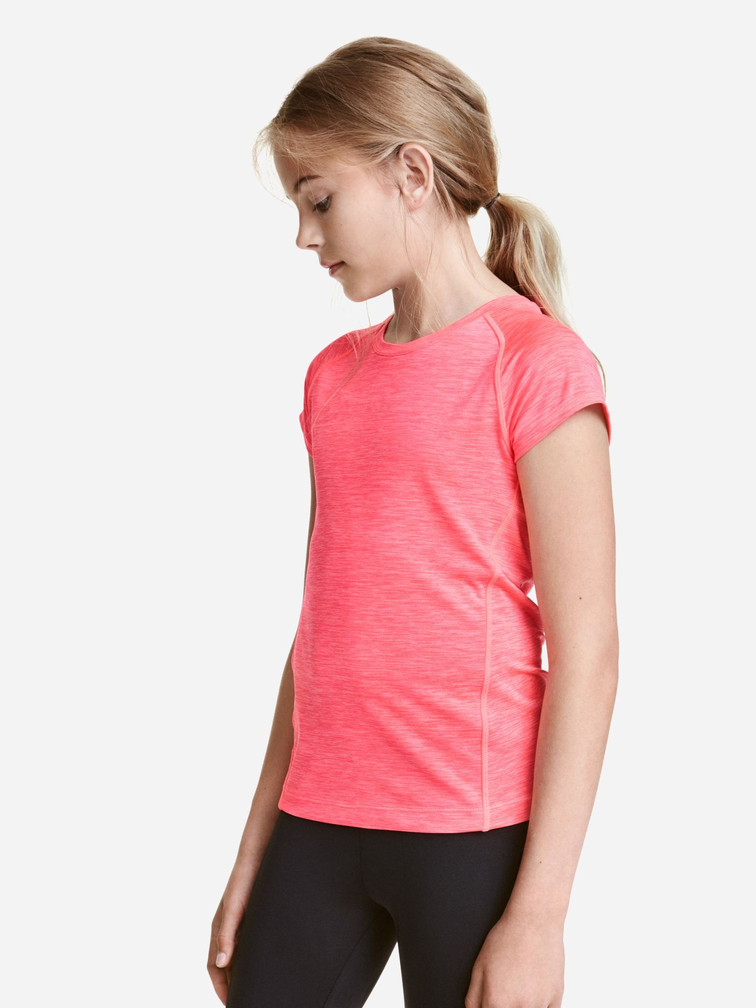 

Футболка H&M Sport 0389533-4 146-152 см Неоново-розовая (СА2000001490778)