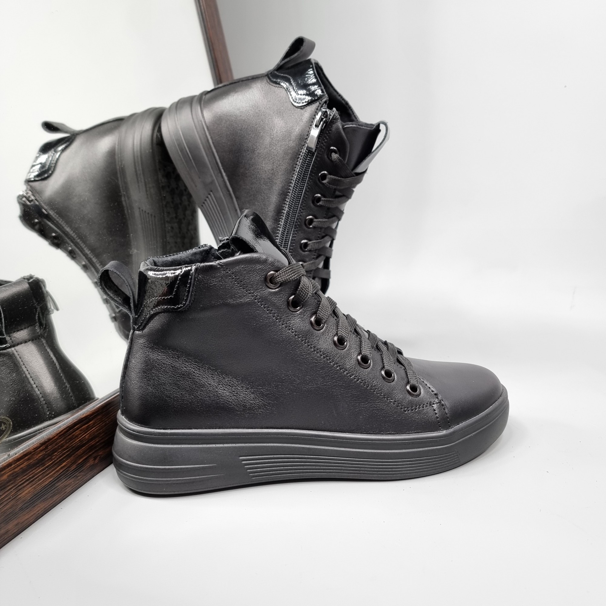 

Женские кеды YDGbellini Марти черные 40 р ( 22300/1к )