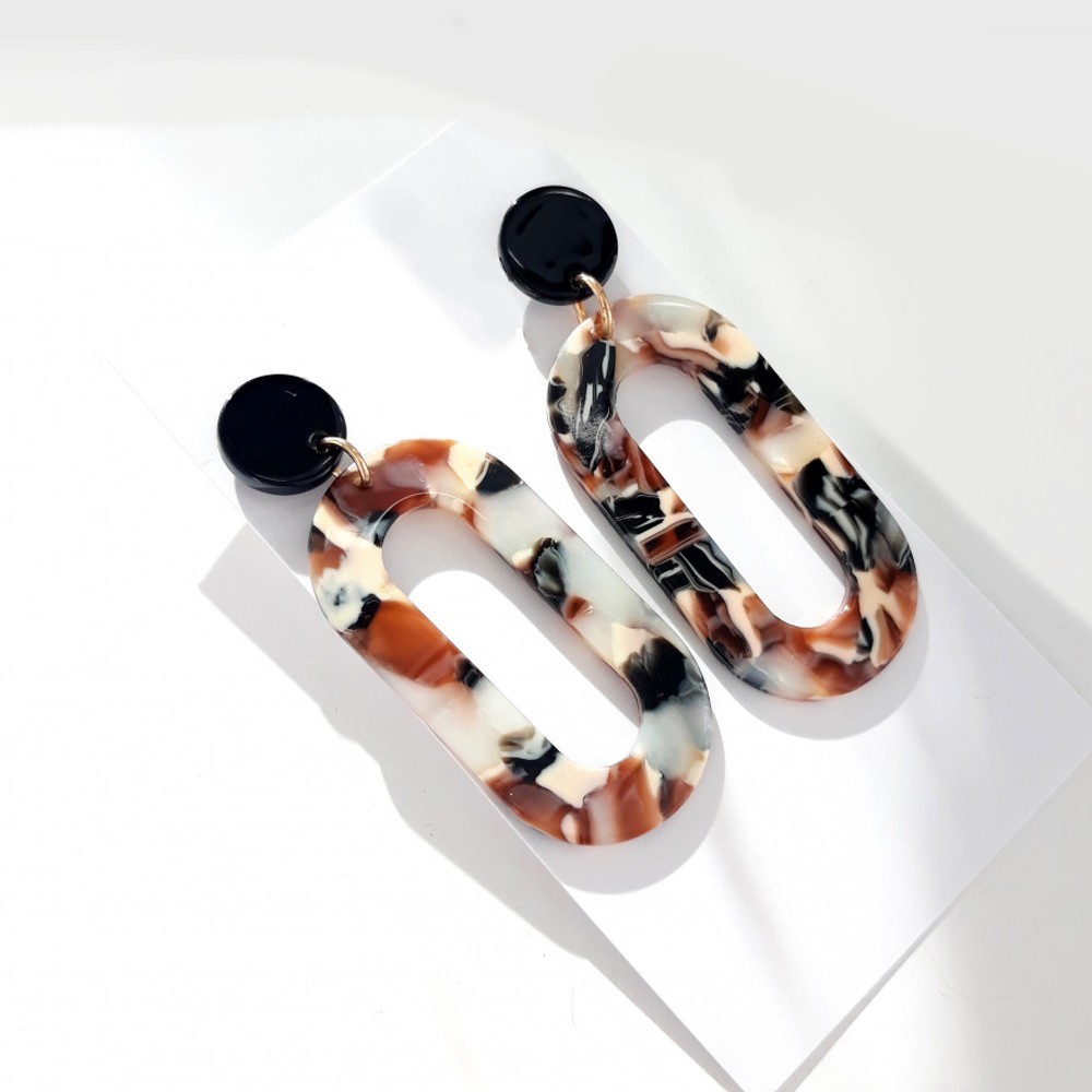 

Серьги акриловые Fashion коричневые MK0875