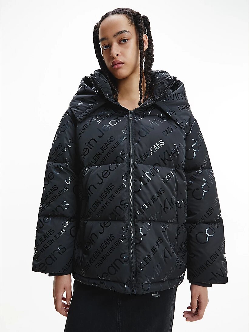 

Пуховик Calvin Klein Jeans Logo Aop Puffer Jacket J20J217804  Black Mono, Пуховик Calvin Klein Jeans Logo Aop Puffer Jacket J20J217804 M Black Mono