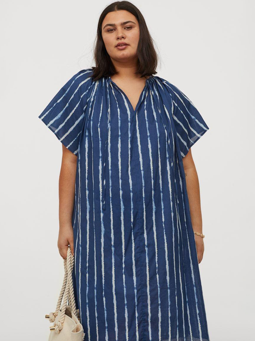 

Платье H&M 060902993  Темно-синее с белым, Платье H&M 060902993 XL Темно-синее с белым