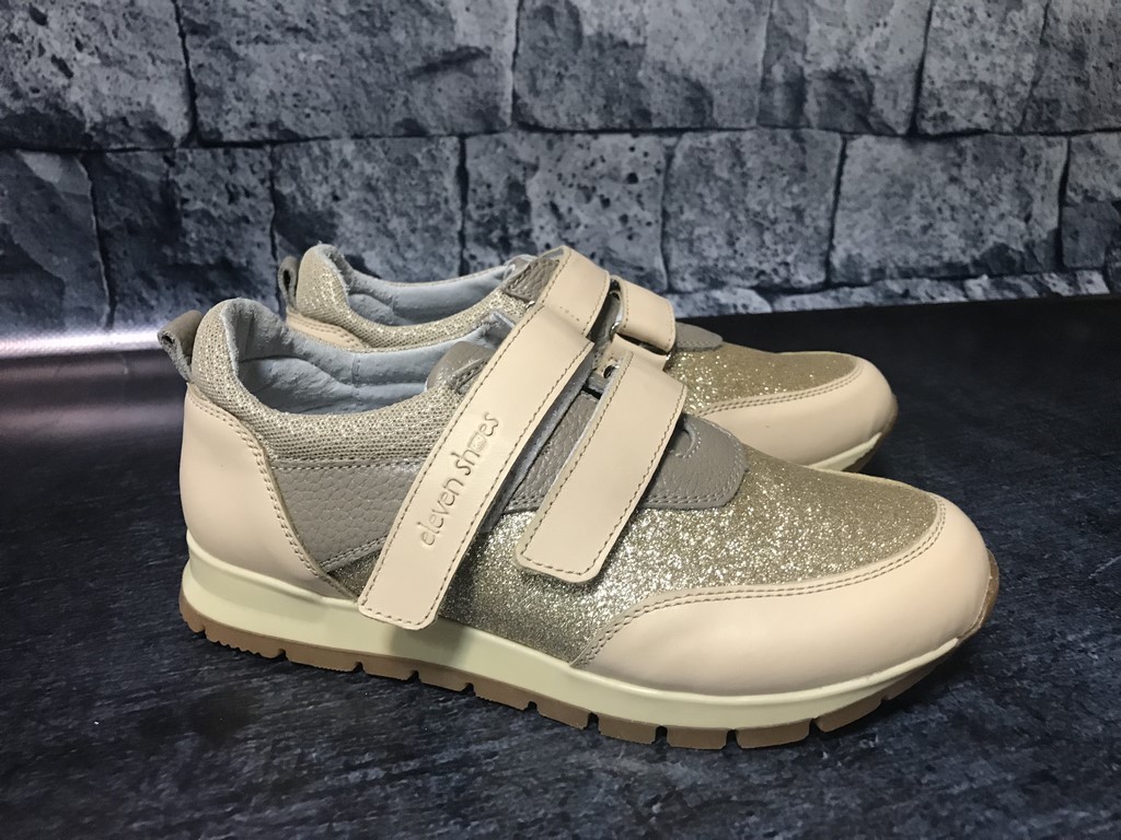 

Кроссовки 11Shoes KP 415425371 34 (22 см) Пудровые