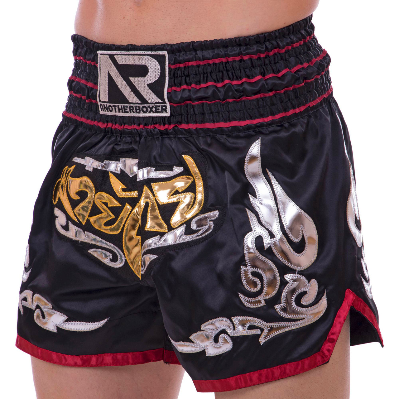 

Шорты для тайского бокса и кикбоксинга Another Boxing 2341 размер L (48-50) Black-Gold-Silver