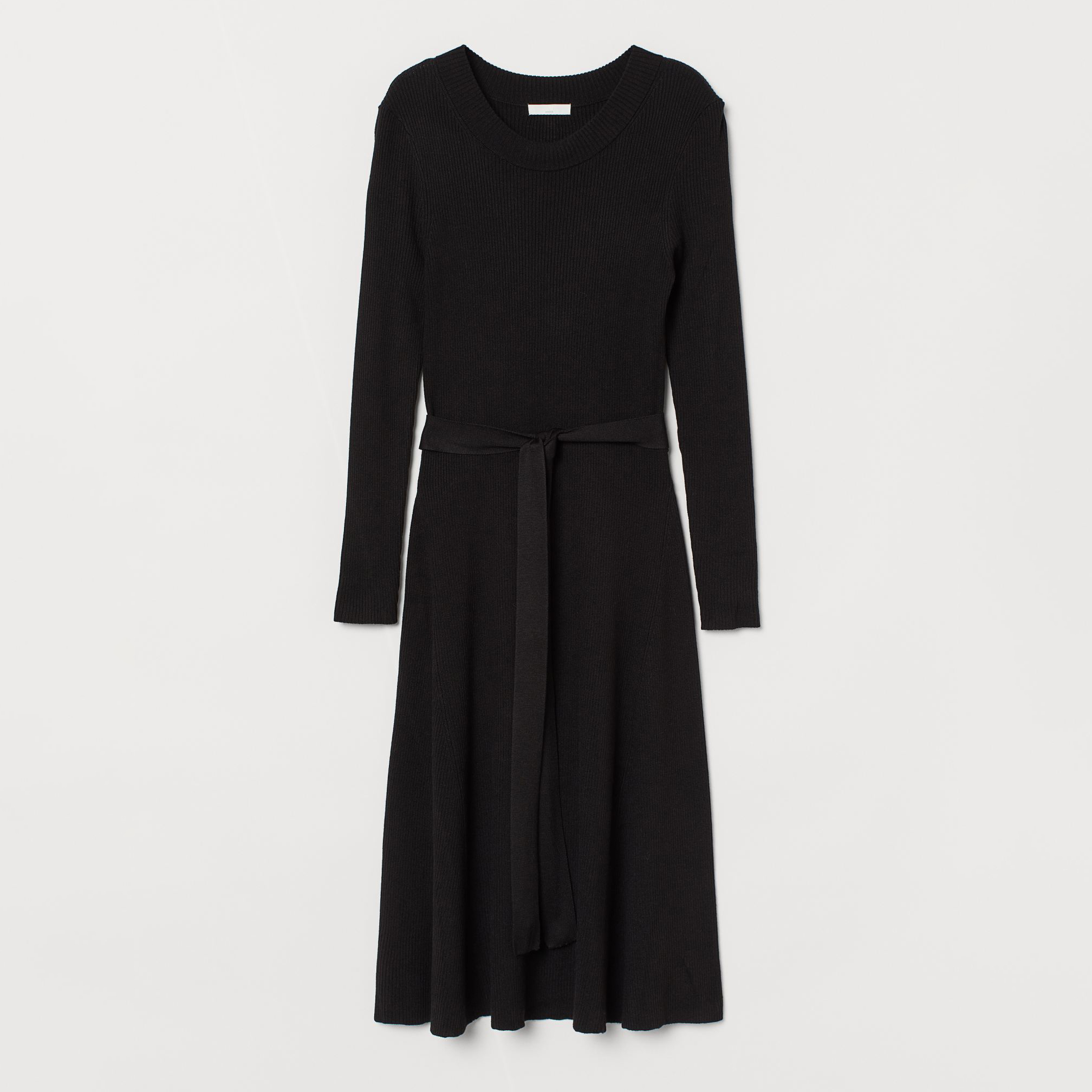 

Платье H&M 9038942sm XXL Черное