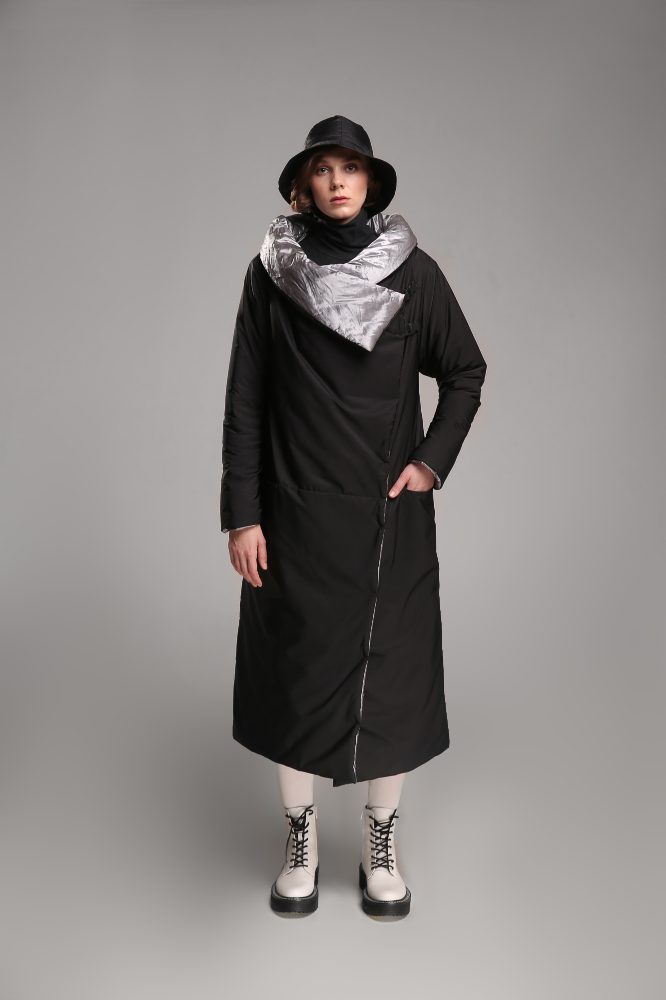 

Пальто Alberto Bini  Черный с серебряным (4053-4, Пальто Alberto Bini 42 Черный с серебряным (4053-4)