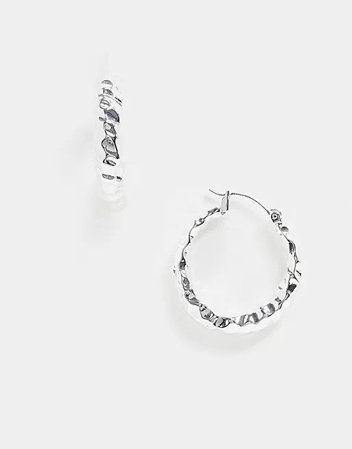 

Сережки Weekday текстуровані A03 сріблясті (P-6910806231305)