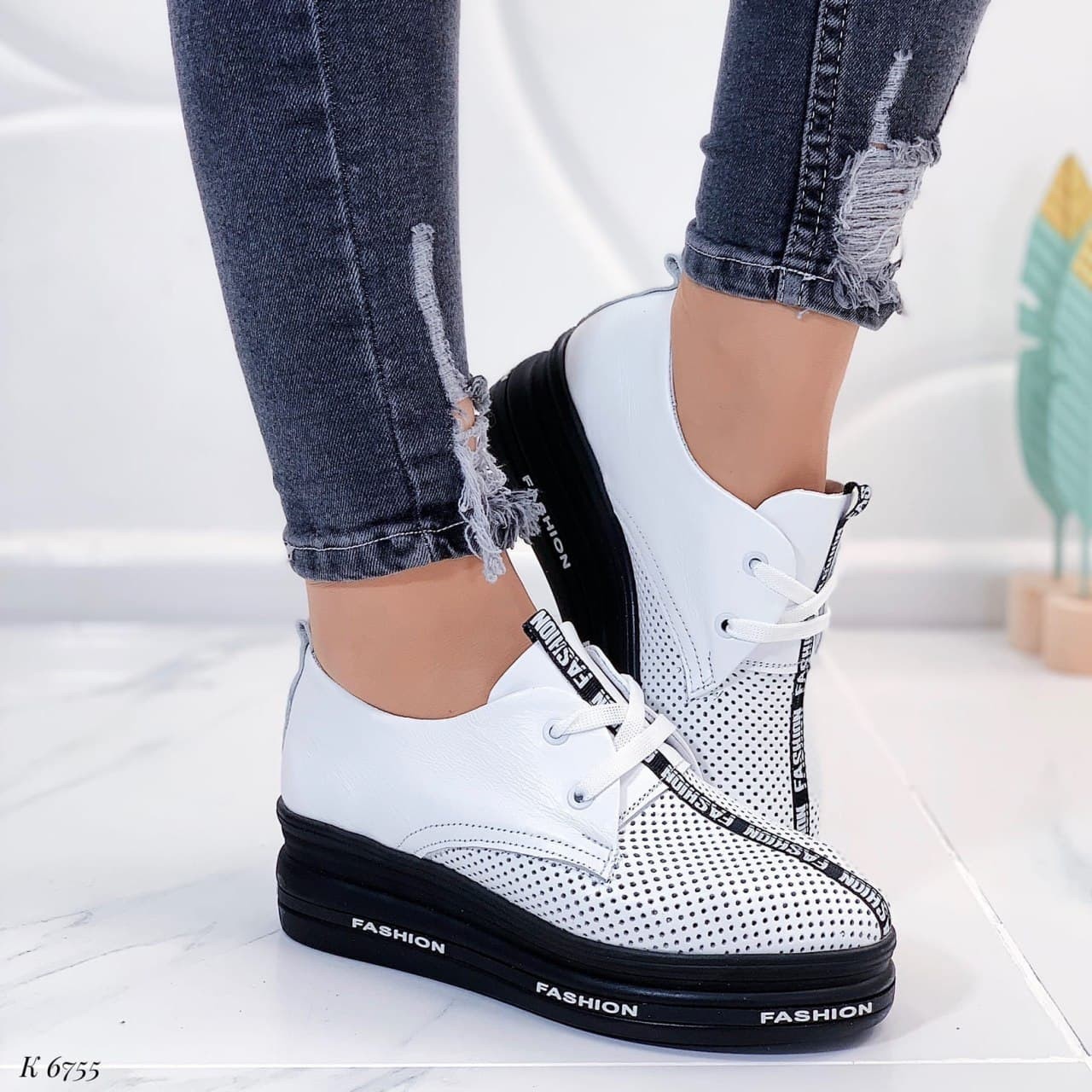 

Кроссовки Женские Натуральная кожа (6755) 39 24.5 см Белые