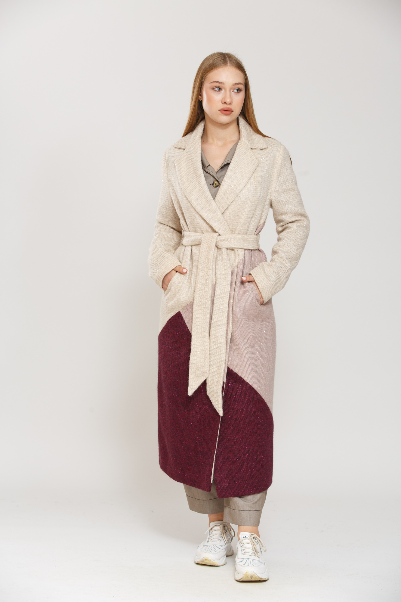 

Пальто Donna Bacconi  Бежевый + розовый + бордо (21-T-149, Пальто Donna Bacconi 40 Бежевый + розовый + бордо (21-T-149)