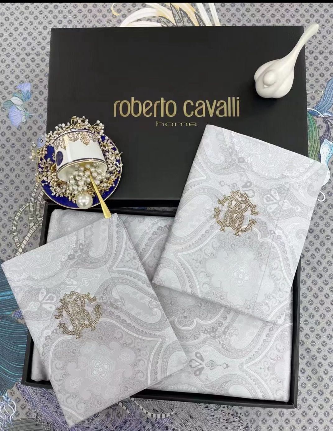 

Постельные наборы Roberto cavalli 200*230 200_230_ 275Roberto caval