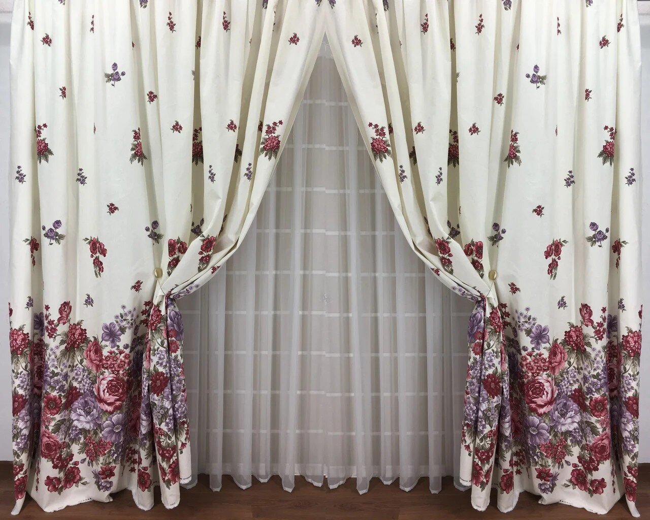 

Комплект штор в стиле Прованс Dafna Lilac, арт. MG-290001, 275*145 см