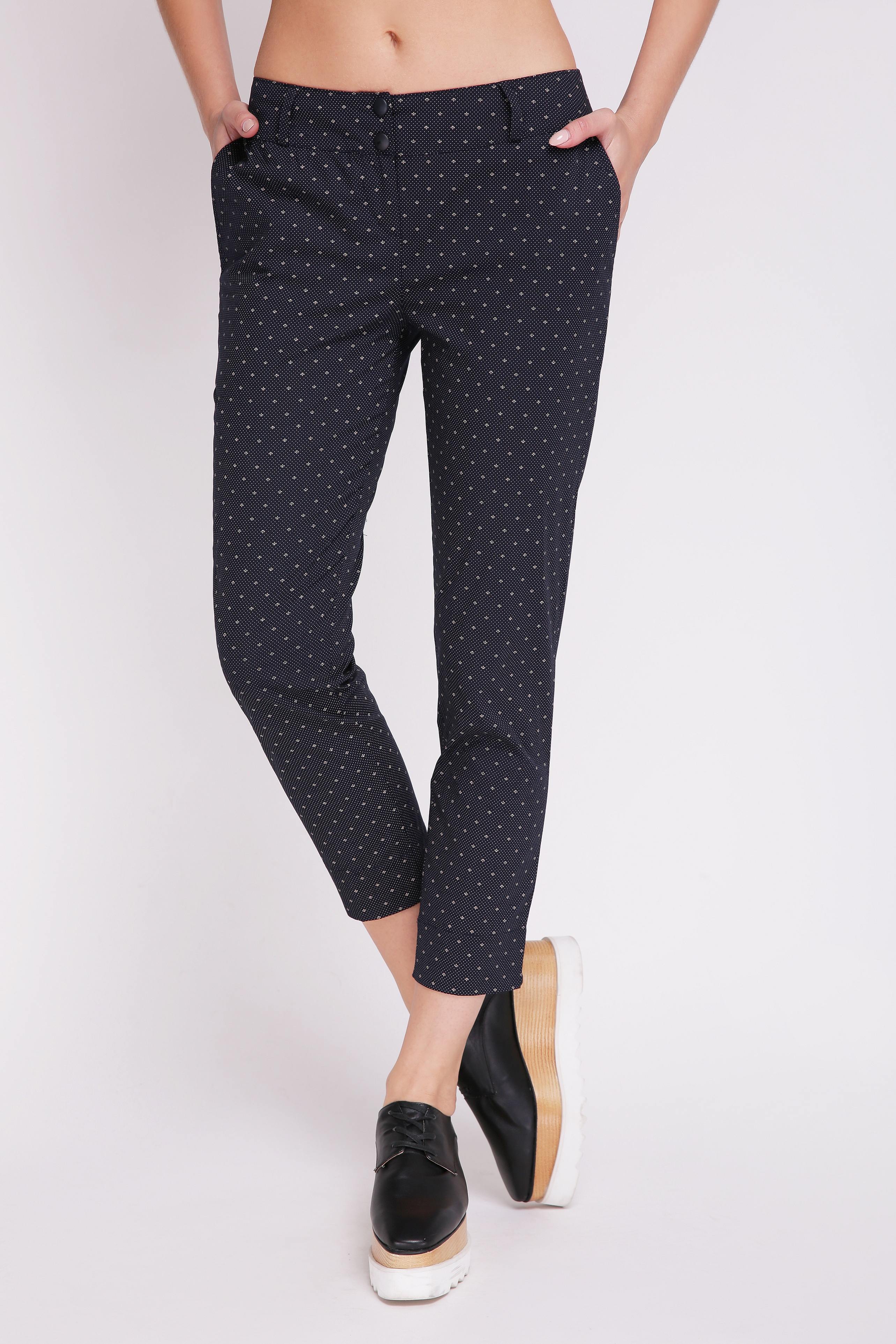

Брюки ARTSTYLE LEGGINGS SUMMER LSN-126B-1 (черный 1 точка) 40 (LSN-126B-1)
