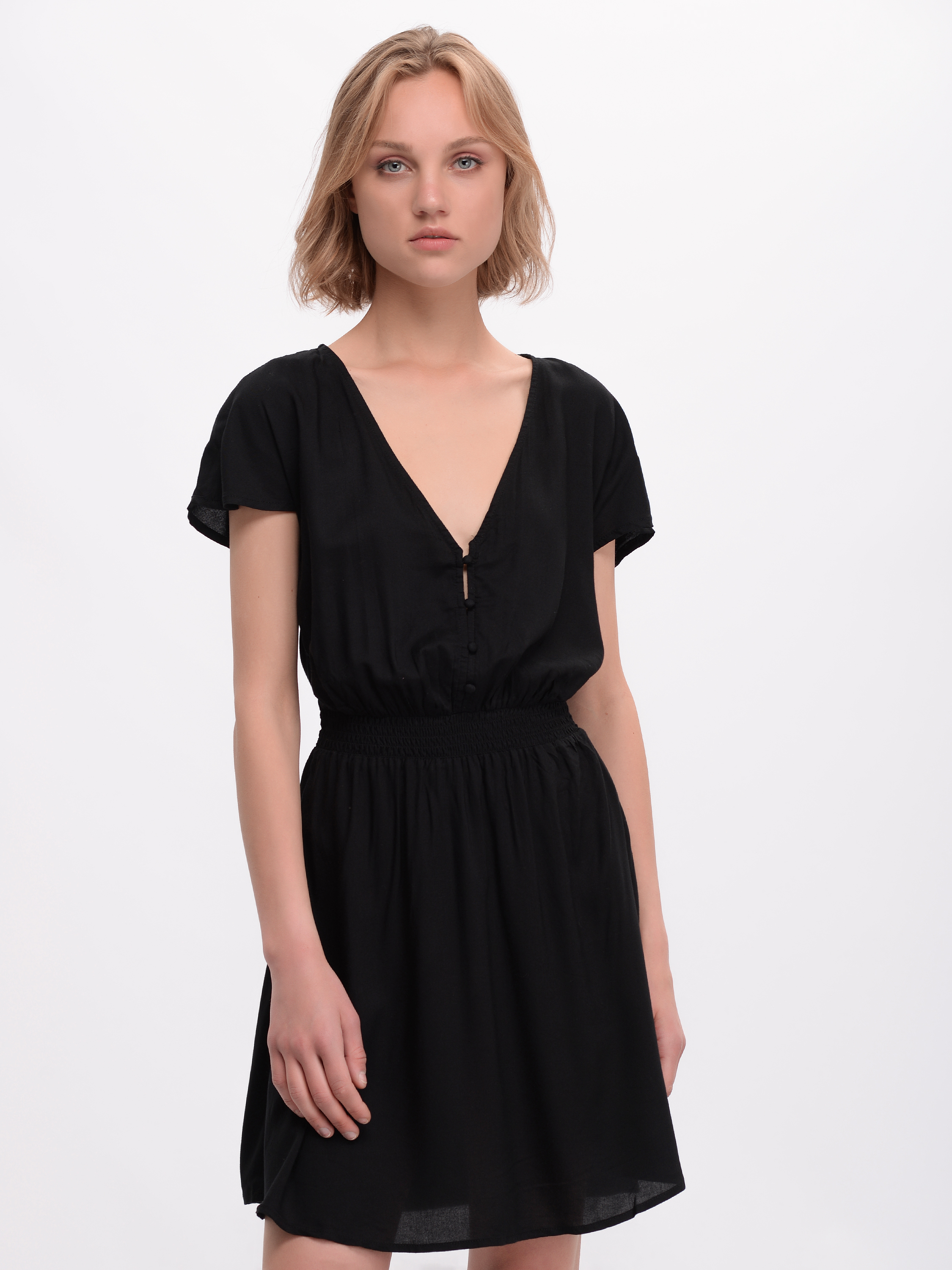 

Платье H&M 3hm05300202  Черное, Платье H&M 3hm05300202 36 Черное