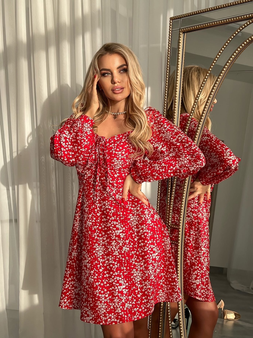 

Женское платье в цветочный принт Le'Katrin 5297-1XL Красный