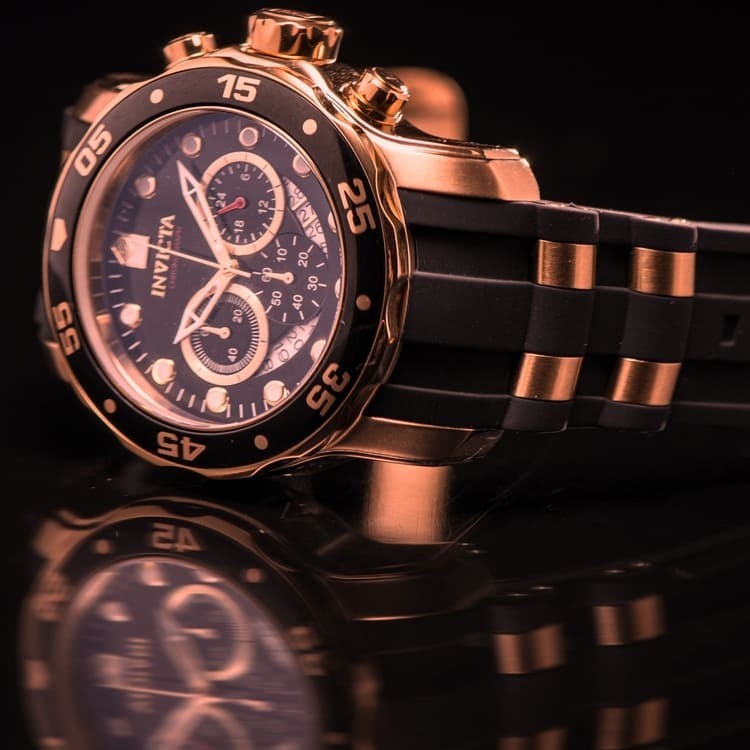 

Американские мужские водонепроницаемые часы Invicta Pro diver Invicta 30825 на силиконовом ремешке