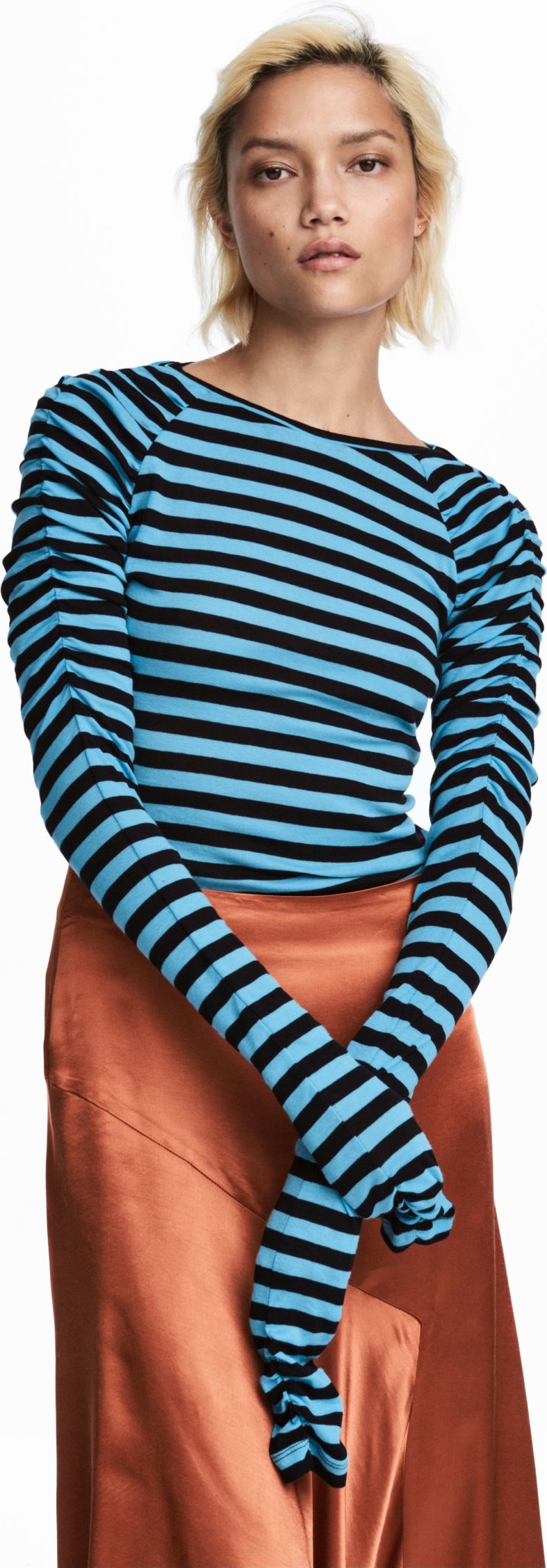 

Лонгслив H&M KK5831586 32 Черный с голубым