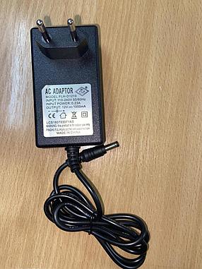 

Зарядное устройство 12V 1000mA для детских электромобилей с индикатором
