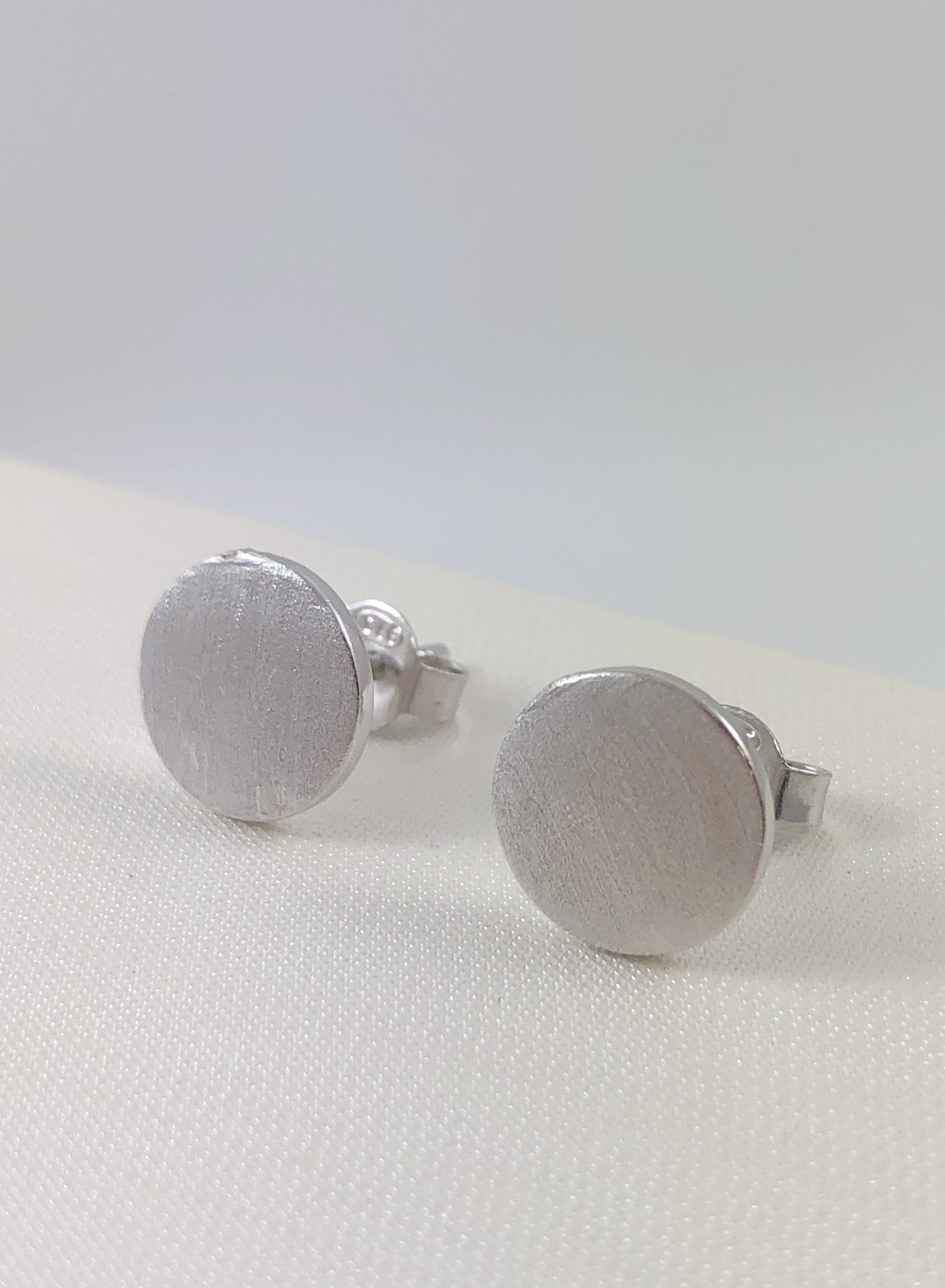

Серьги серебряные SLEA-W15
