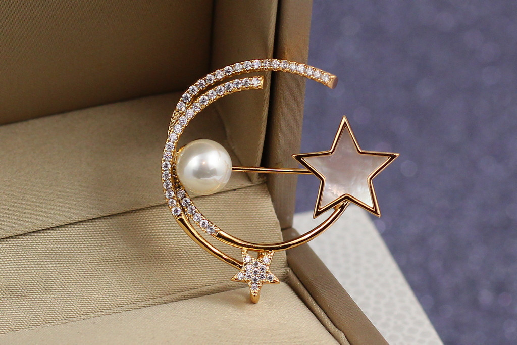 

Брошь Xuping Jewelry орбита золотистая