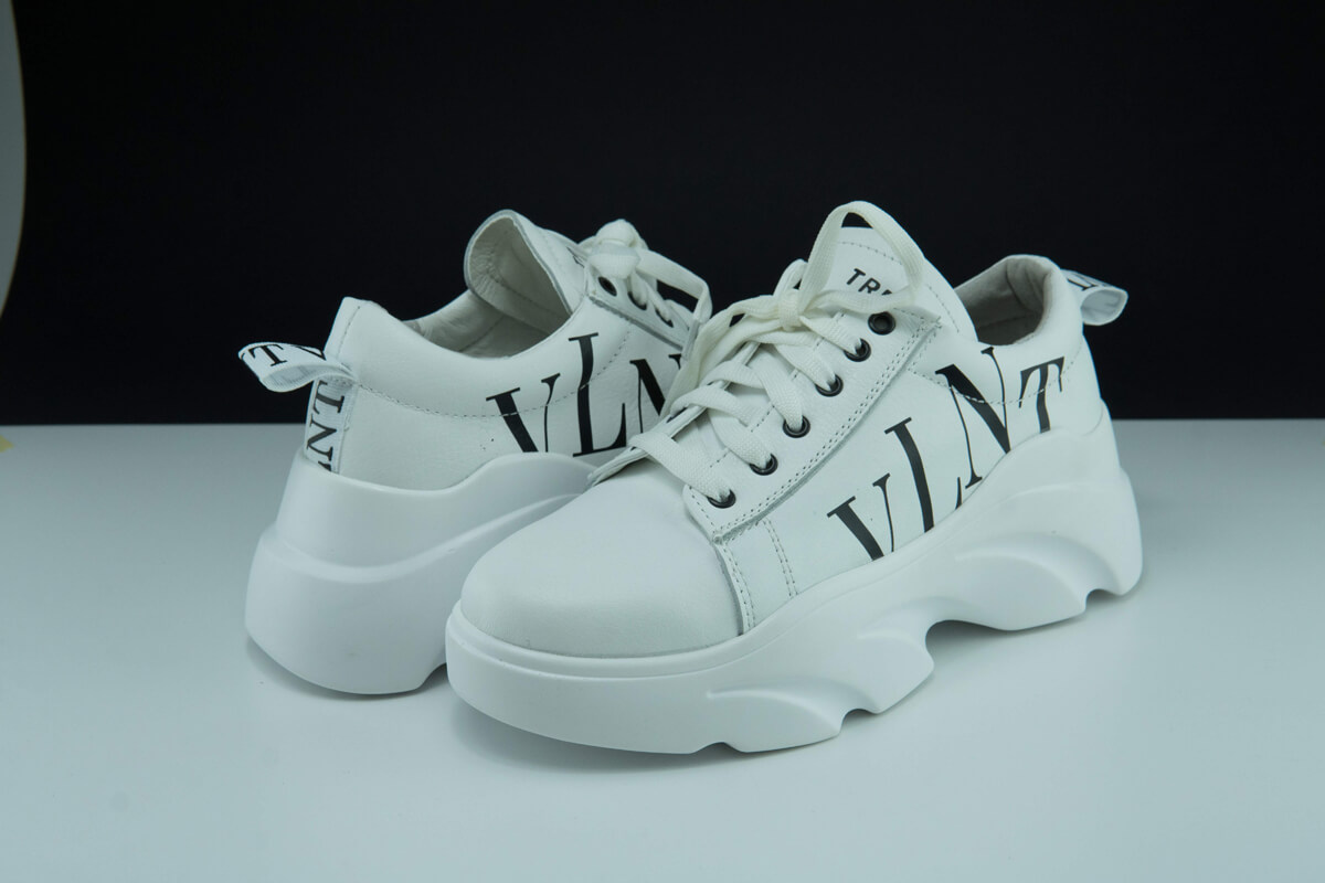 

Кроссовки Trendy Украина КЖ-40 белый 39(р) 02303